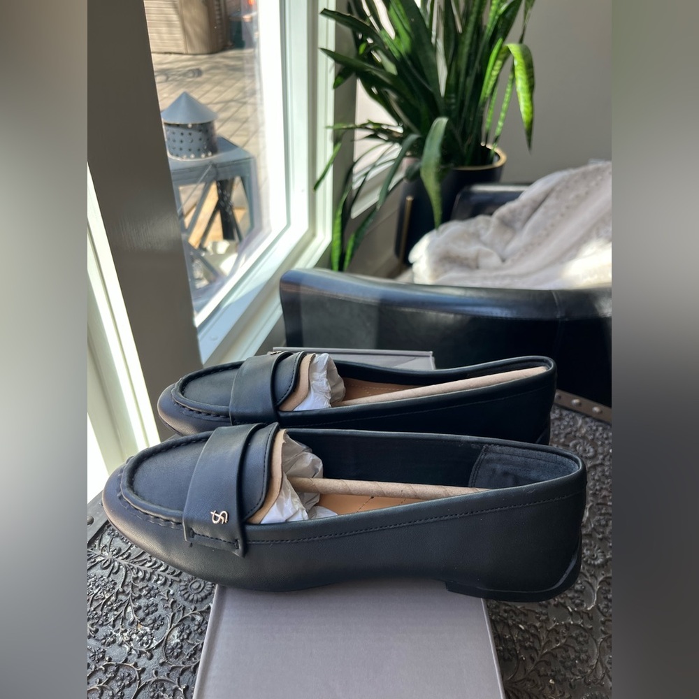 FRANCO SARTO FARIS LEATHER LOAFERS IN BLACK 7.5